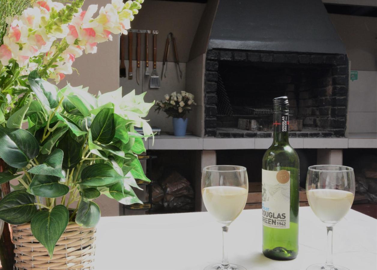 Pta East Guest House Pretoria-Noord Εξωτερικό φωτογραφία