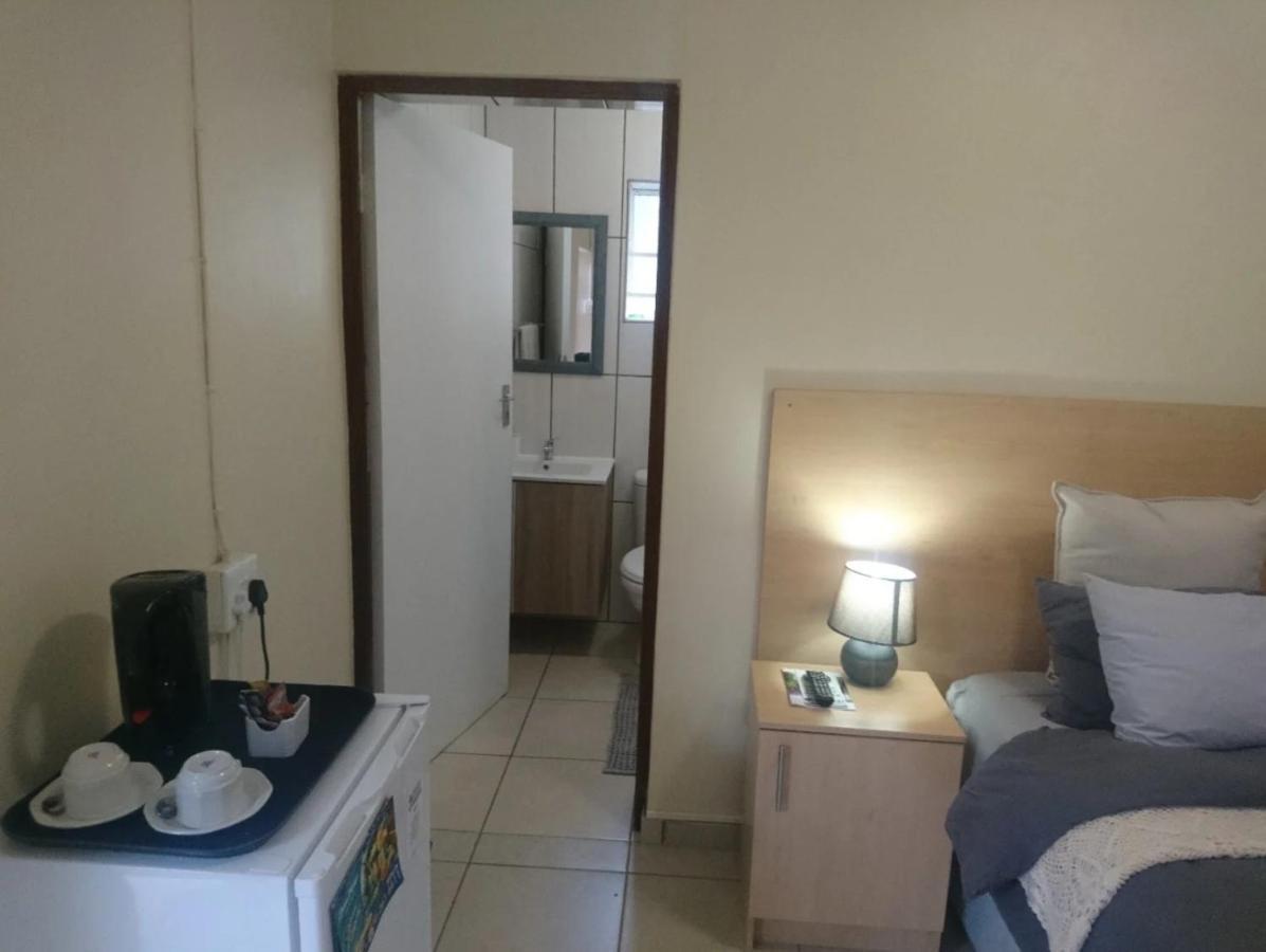 Pta East Guest House Pretoria-Noord Εξωτερικό φωτογραφία